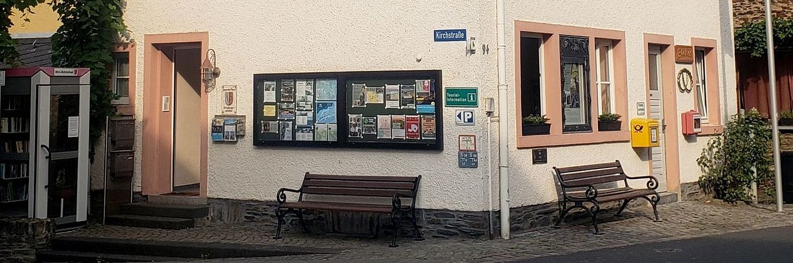 Gemeindebüro Kirchstraße Graach an der Mosel Touristik und Gemeindebüro Kirchstraße Graach an der Mosel gegenüber Kirche